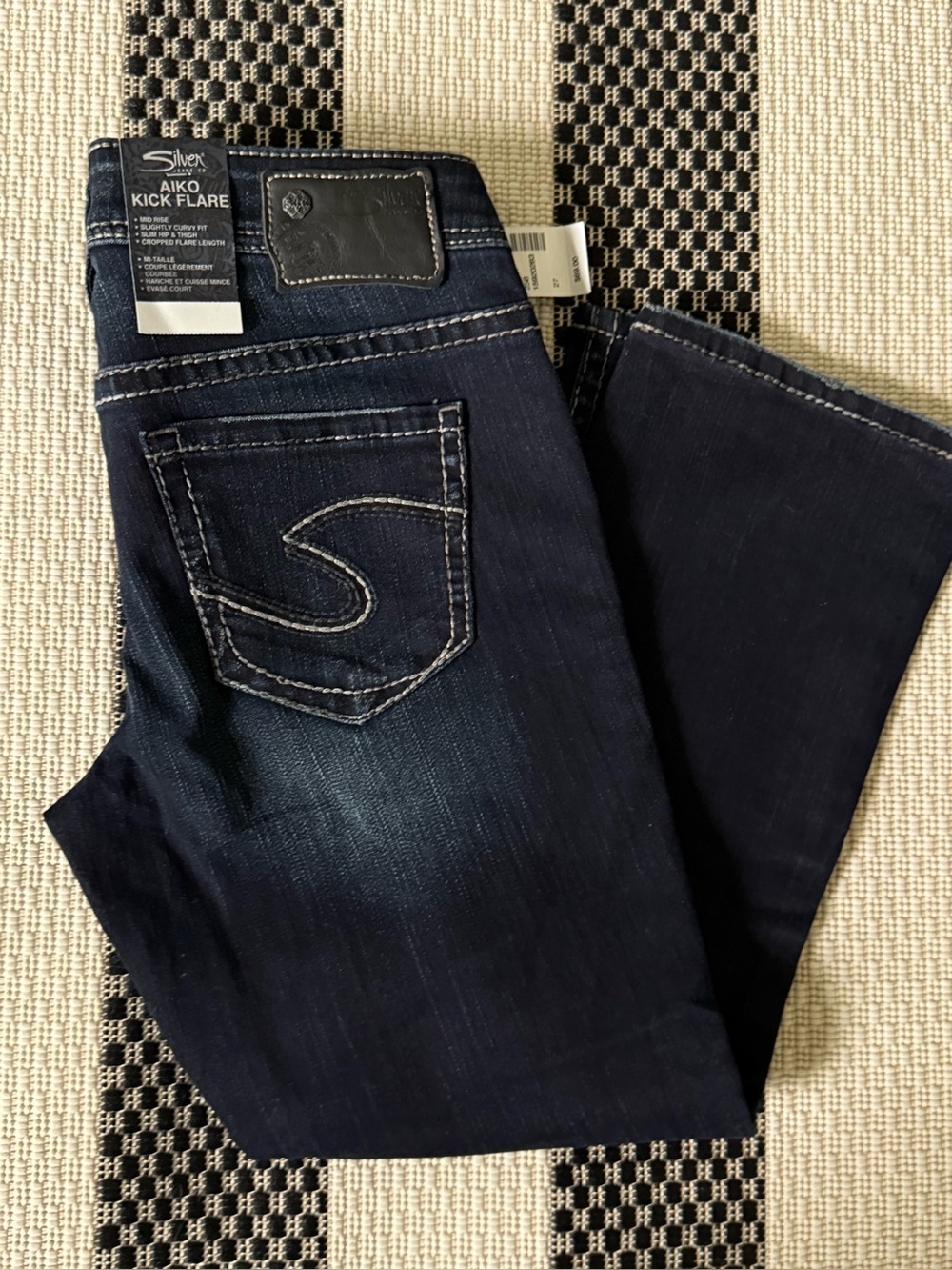 Silver Jeans Co. Aiko Kick Flare Y2K Low Rise Jeans Size 27 NWT